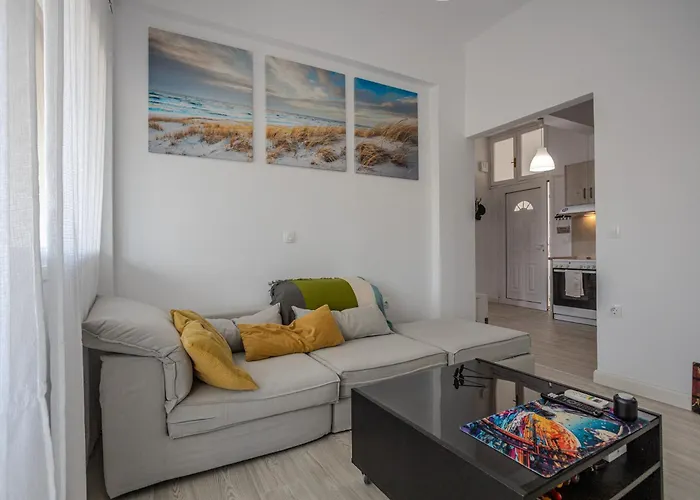 Apartment Center *