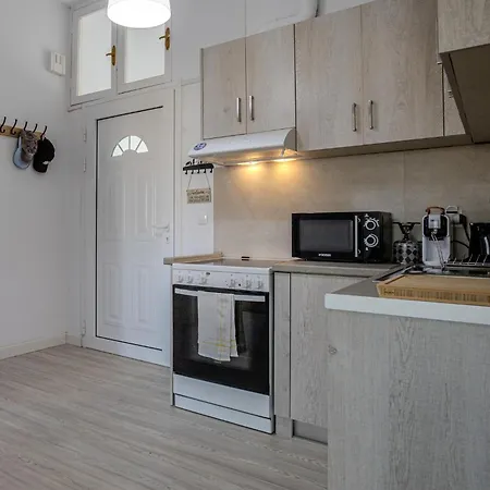 Center Apartman *